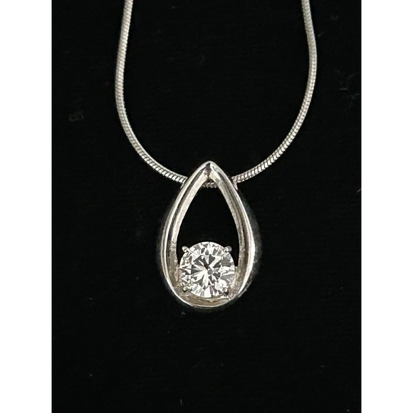 DL‎ 925 Sterling 6.0mm White Sapphire Solitaire Teardrop Pendant Necklace 18in - Picture 1 of 4